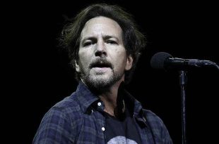 Eddie Vedder Net Worth 2026 (Salary, House, Cars, Wiki)